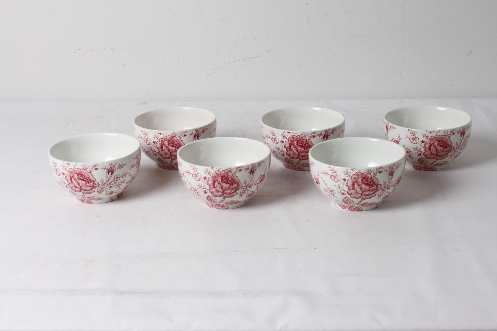 Ensemble de six bols en porcelaine anglaise