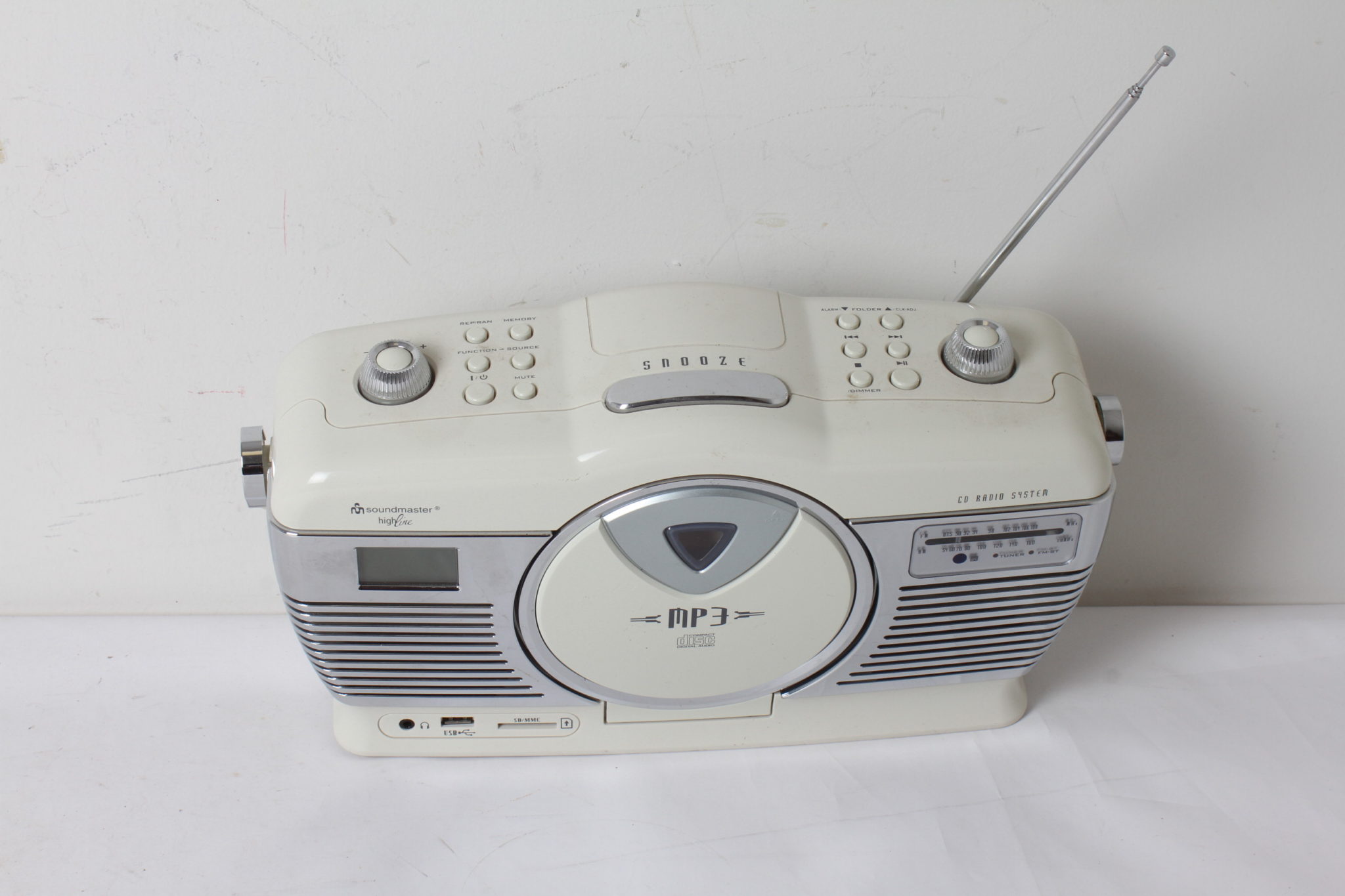 Radio-réveil Lecteur CD / MP3 / Port USB - Soundmaster – Image 4