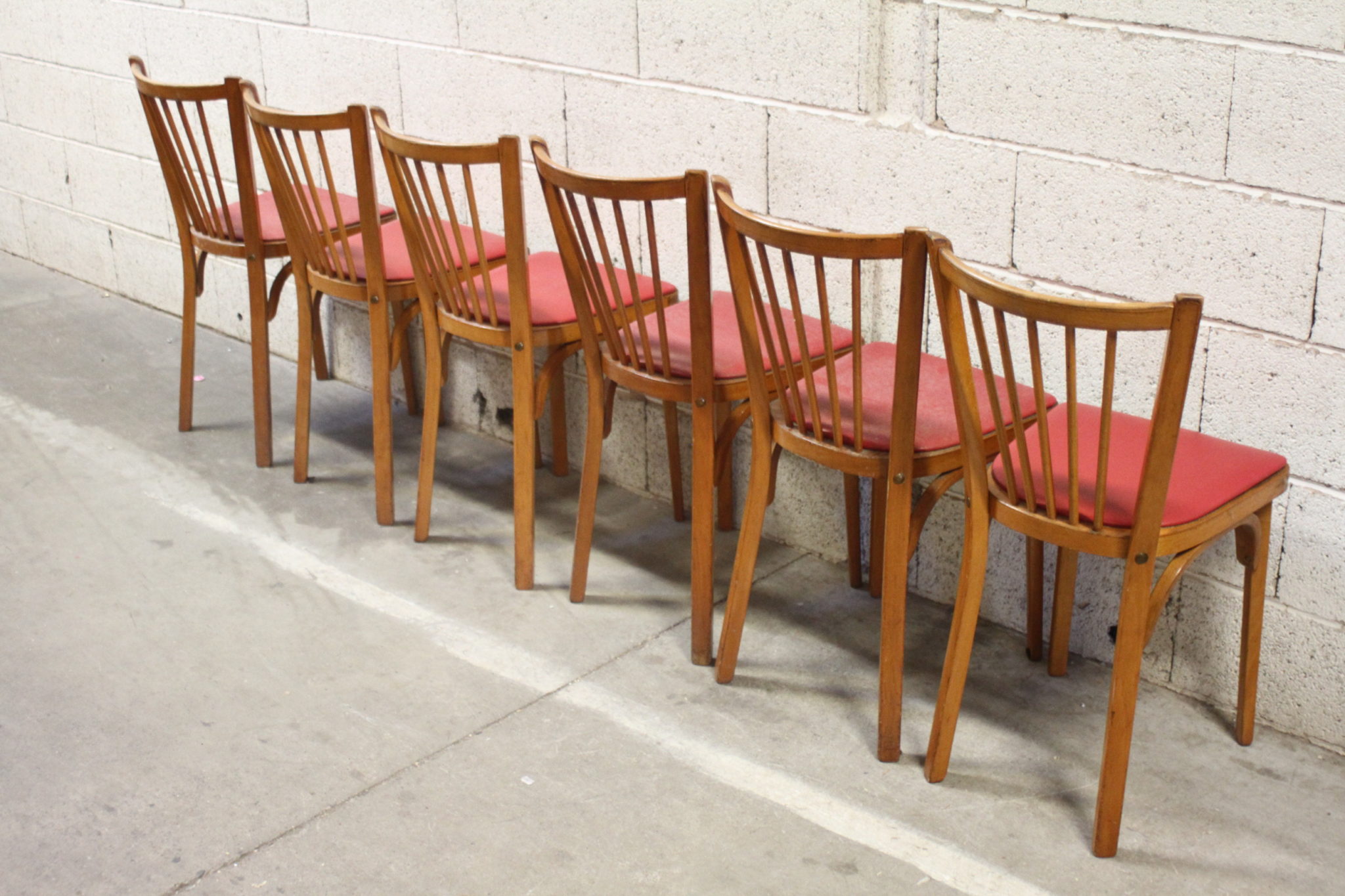 Chaises bistrot Baumann en bois et skaï – Image 2