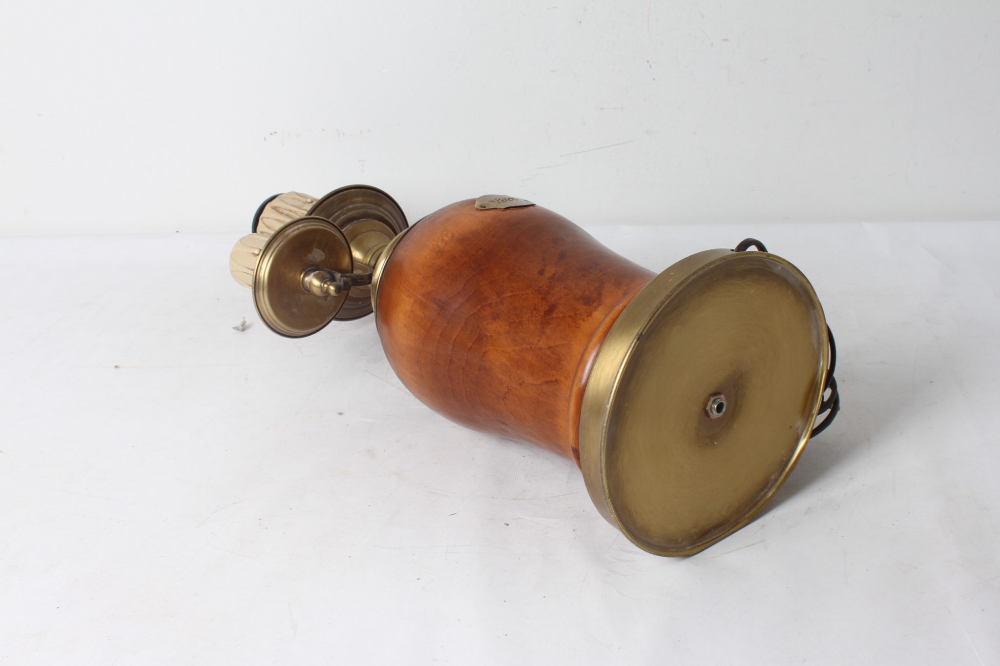 Lampe ancienne - Bois et laiton – Image 5