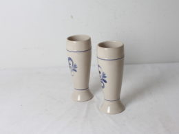 Chopes à bière en grès