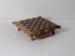 Echiquier en bois - Pièces en laiton