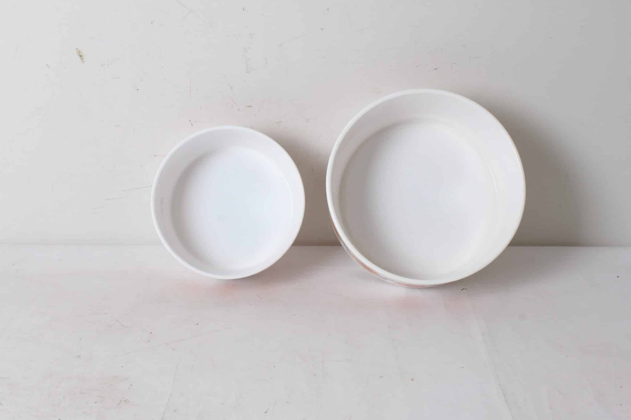 2 saladiers vintage en arcopal – Image 2