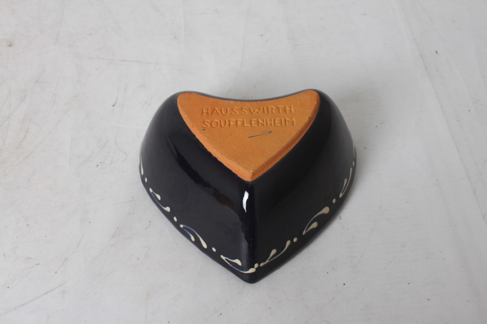 Petit coeur en poterie de Soufflenheim – Image 2