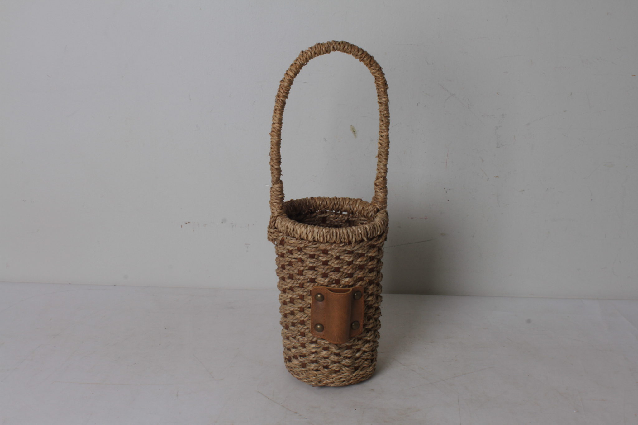 Porte bouteille en rotin – Image 2