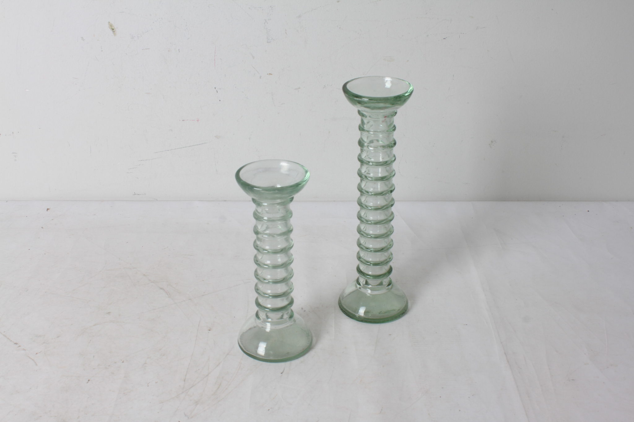 Bougeoirs vintage en verre d'art recyclé