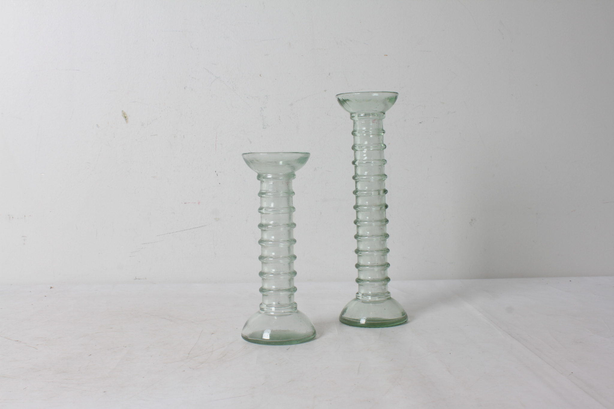 Bougeoirs vintage en verre d'art recyclé – Image 2