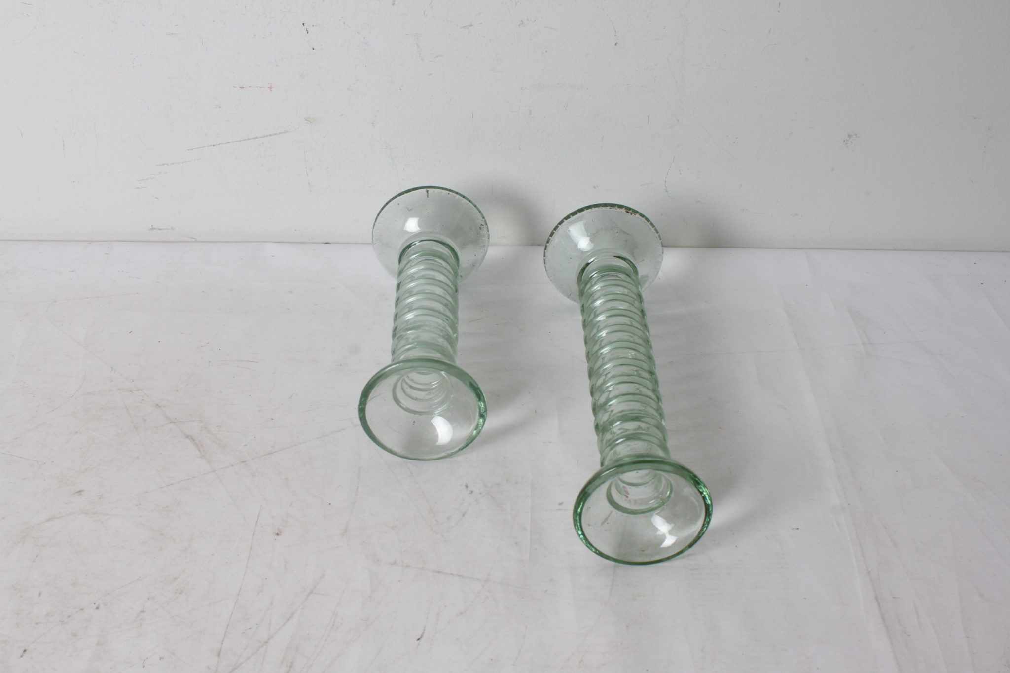 Bougeoirs vintage en verre d'art recyclé – Image 3