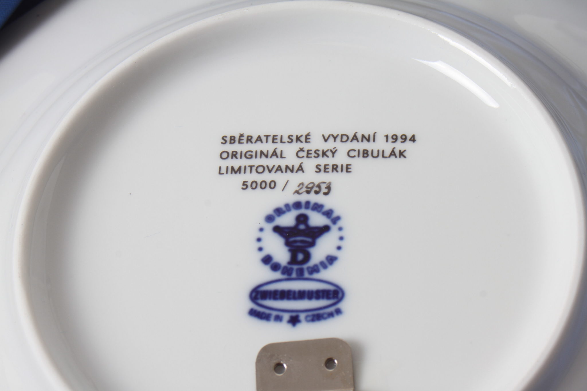 Assiette collector 1994 - Oignon bleu, porcelaine Tchèque - Edition numérotée – Image 5