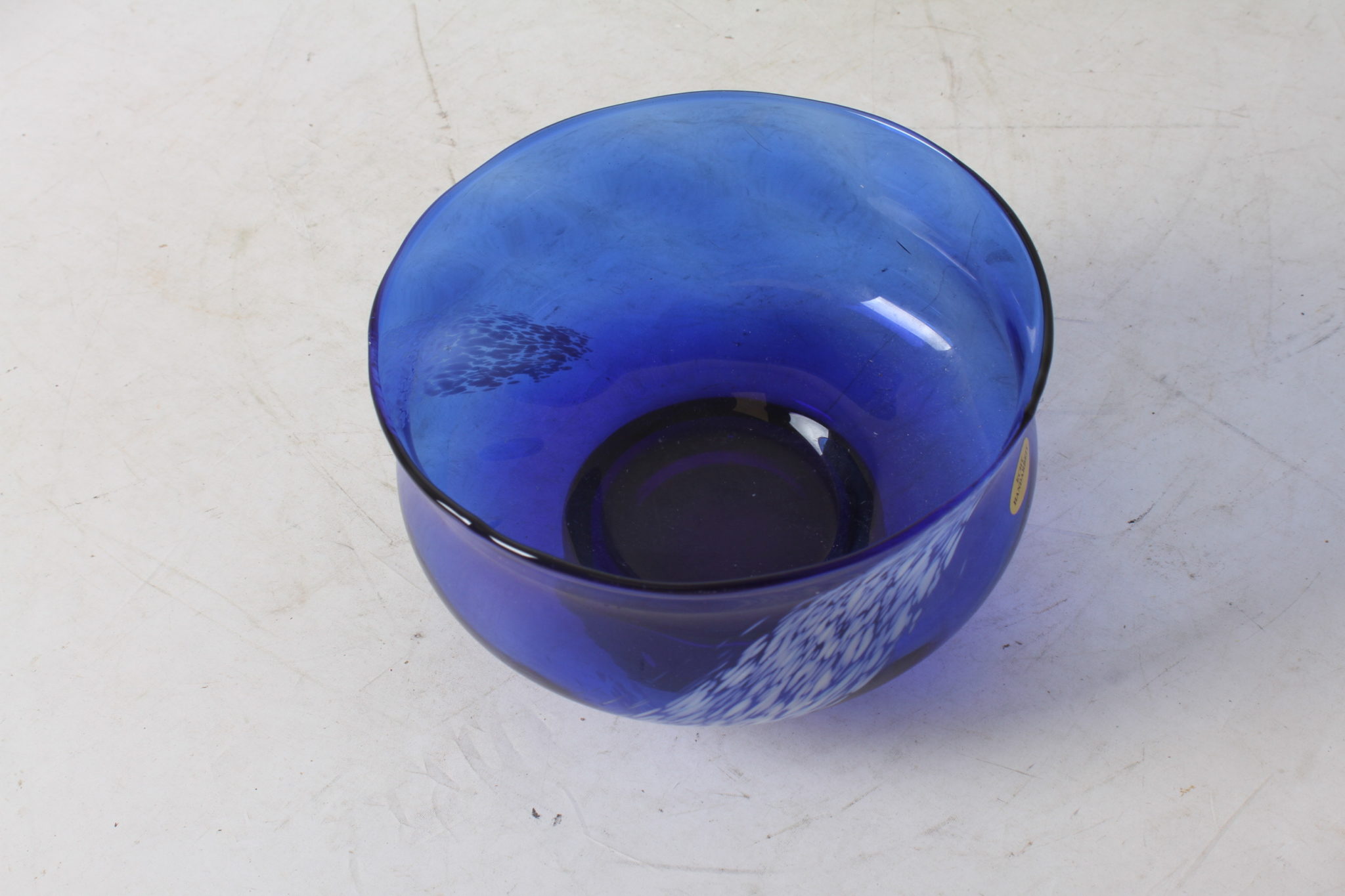 Coupe vintage en verre soufflé – Image 2