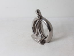 Sculpture moderniste Couple d'amoureux en céramique chromée