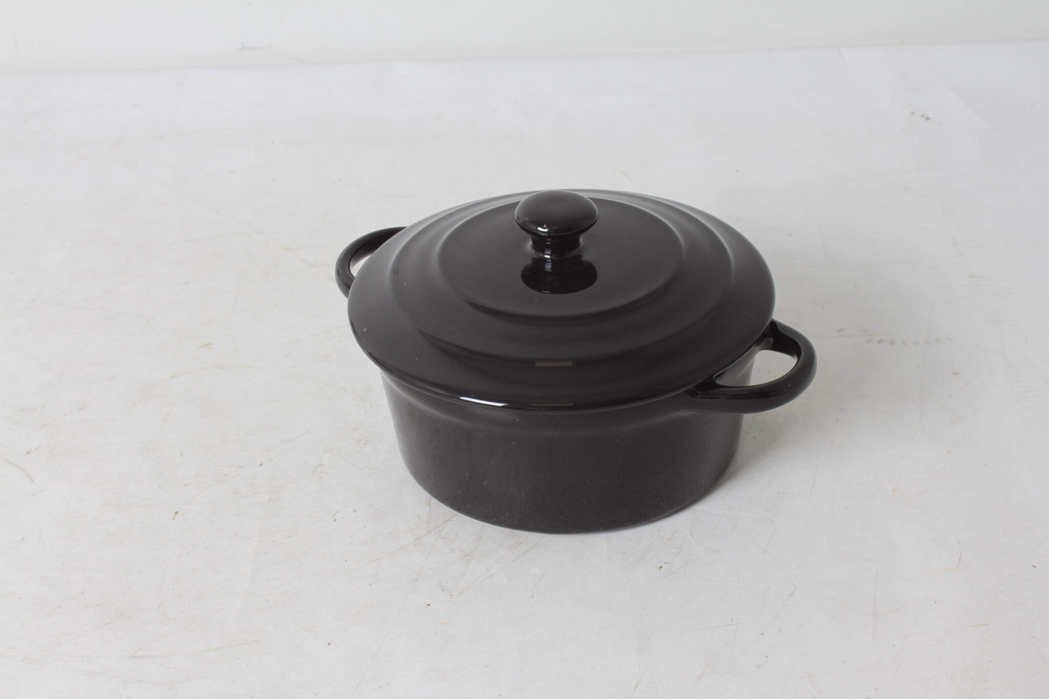 Cocotte ronde en céramique - Baumalu