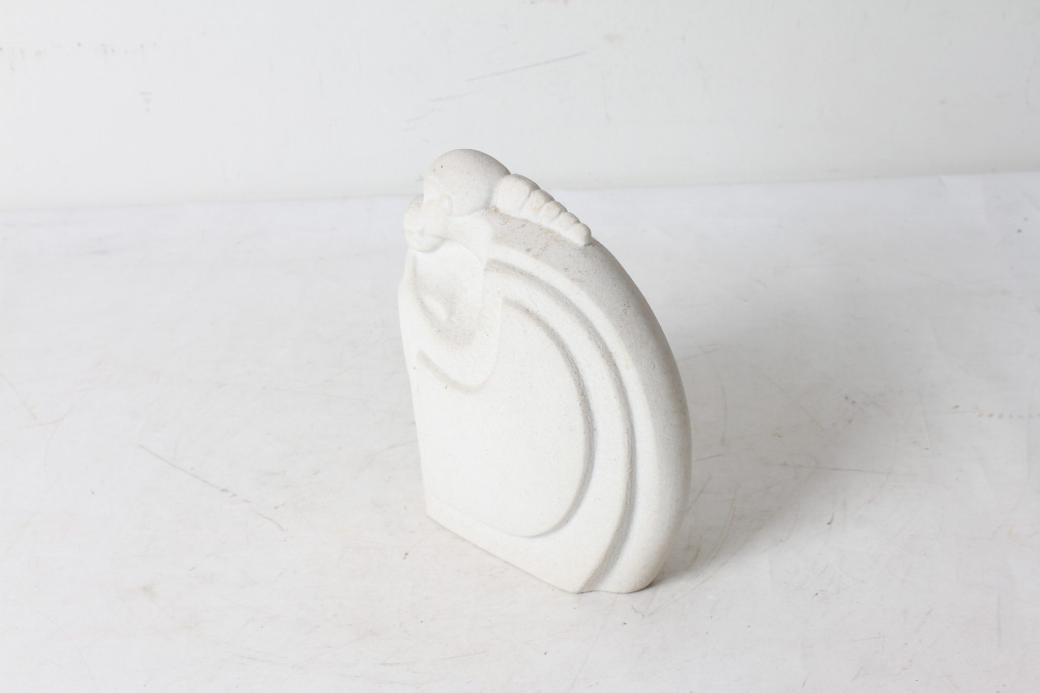 Sculpture abstraite en grès - Marbell