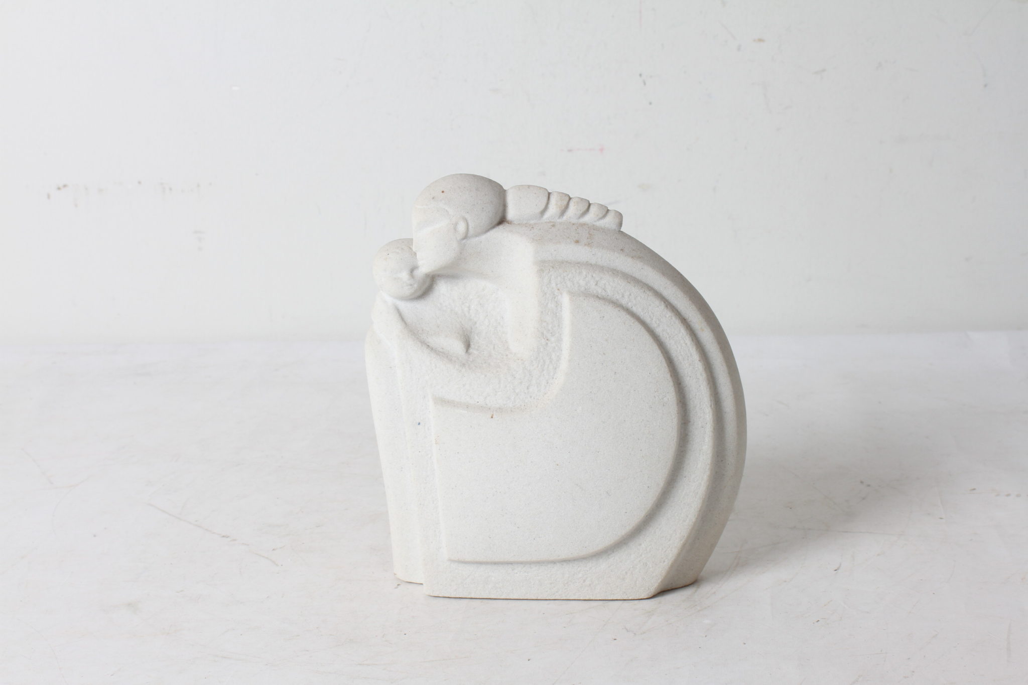Sculpture abstraite en grès - Marbell – Image 2