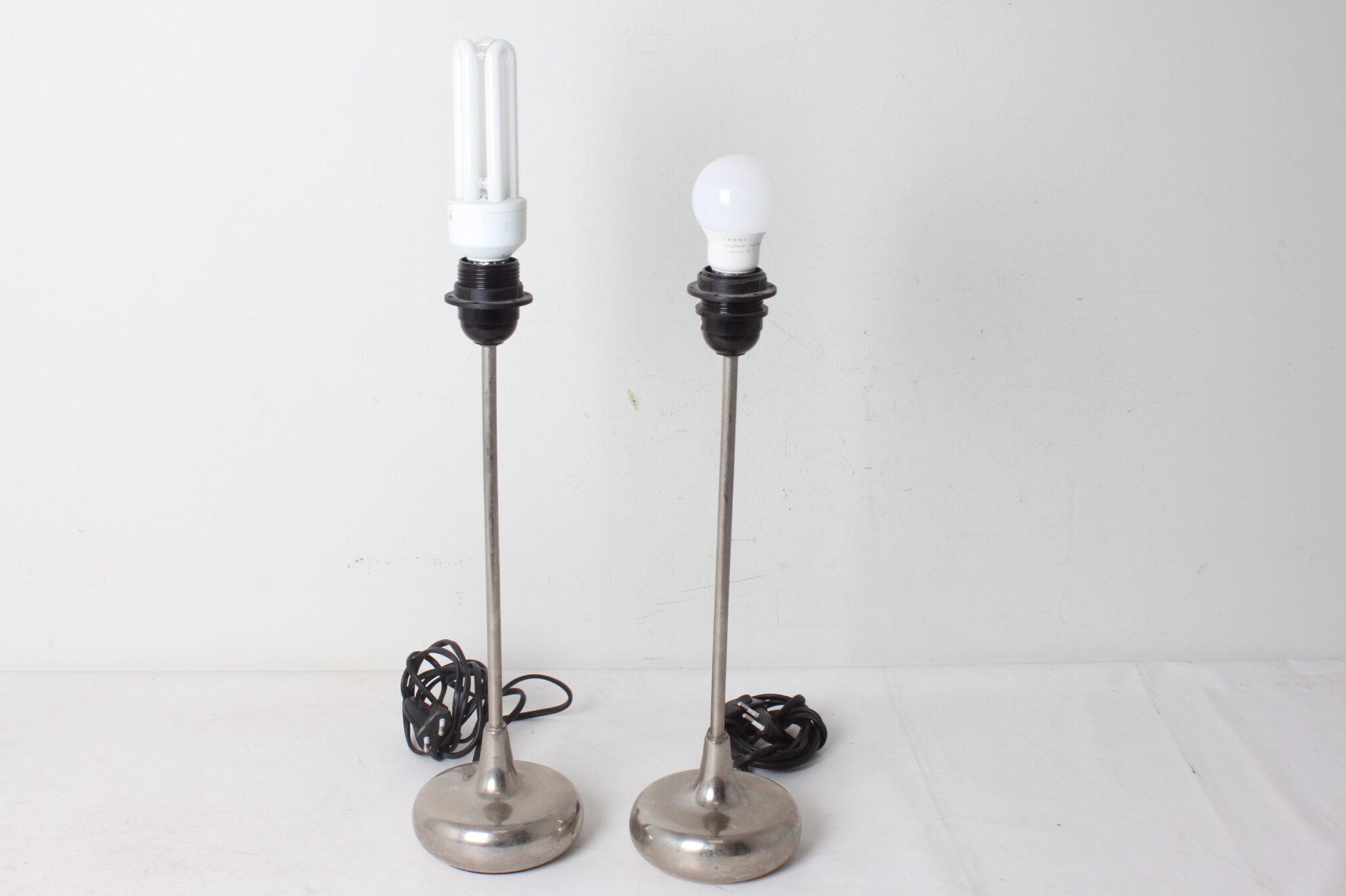 Paire de pieds de lampe en acier – Image 3