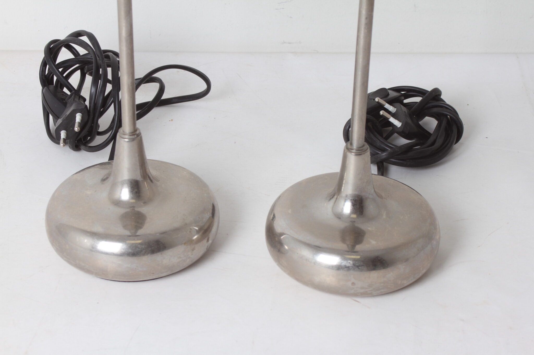Paire de pieds de lampe en acier – Image 4