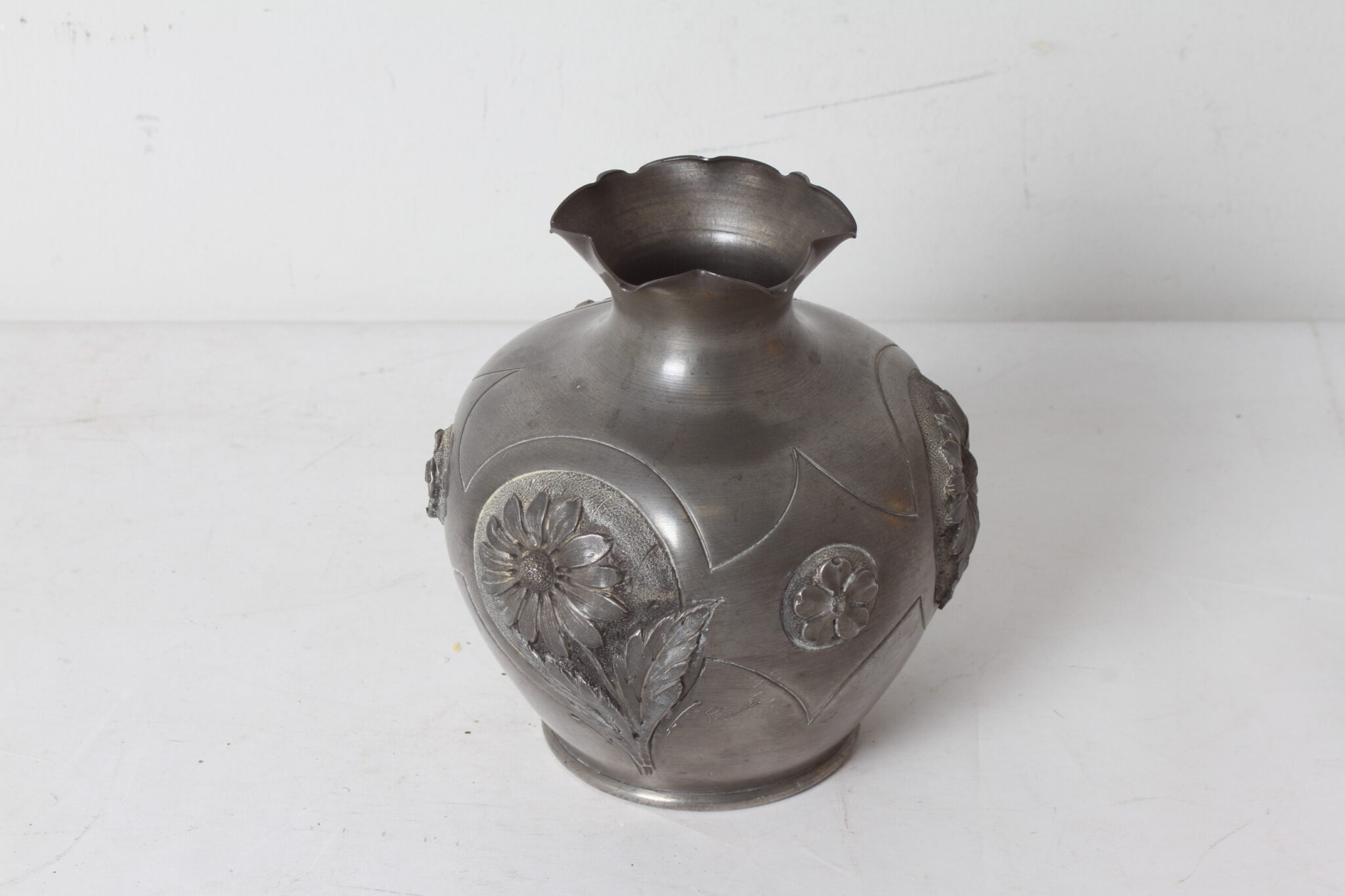 Vase en étain - Prévot