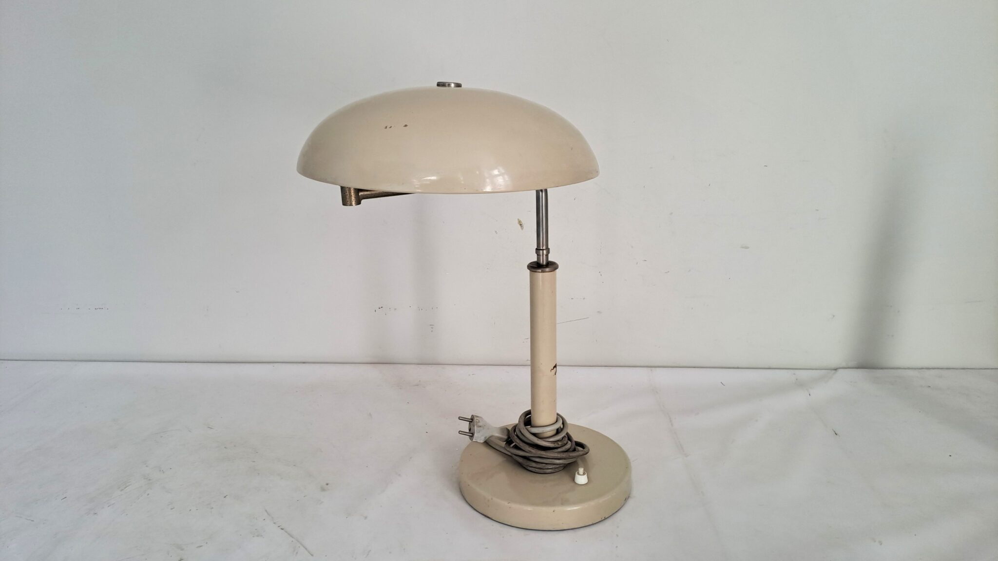 Ancienne lampe de bureau - Alfred Müller – Image 2