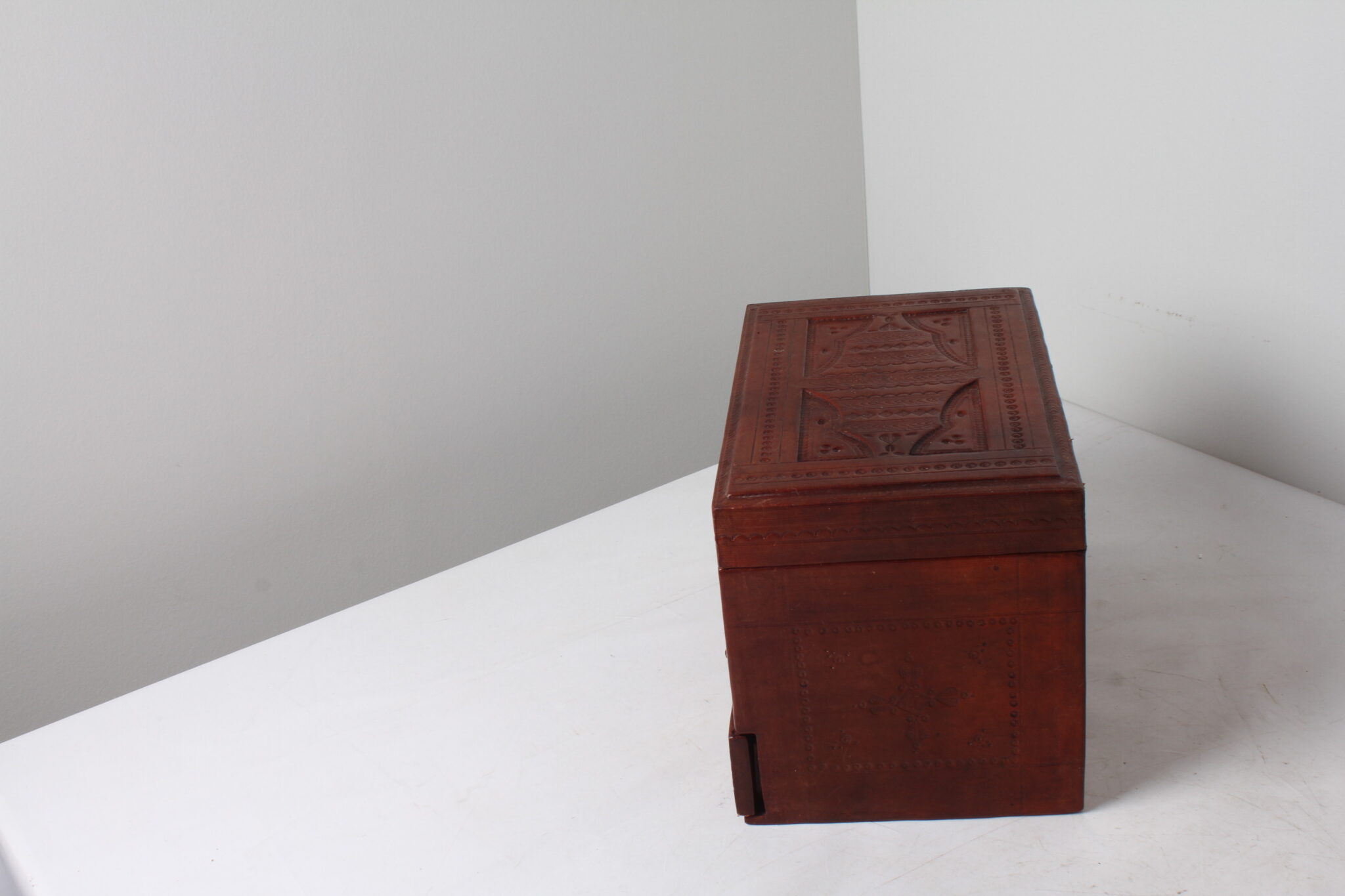 Coffre, boîte à bijoux bois et cuir – Image 3