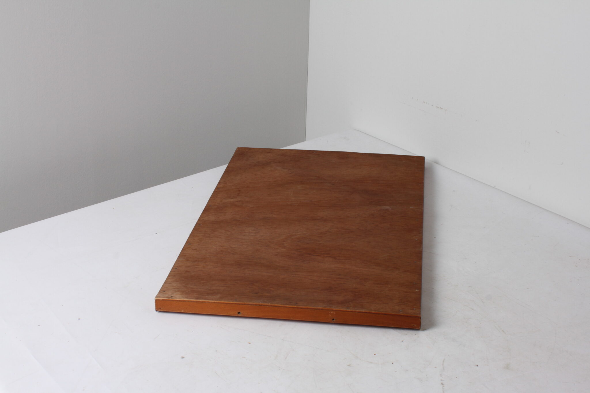 Plateau de service en bois et verre – Image 2