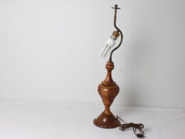 Ancien pied de lampe en bois et métal