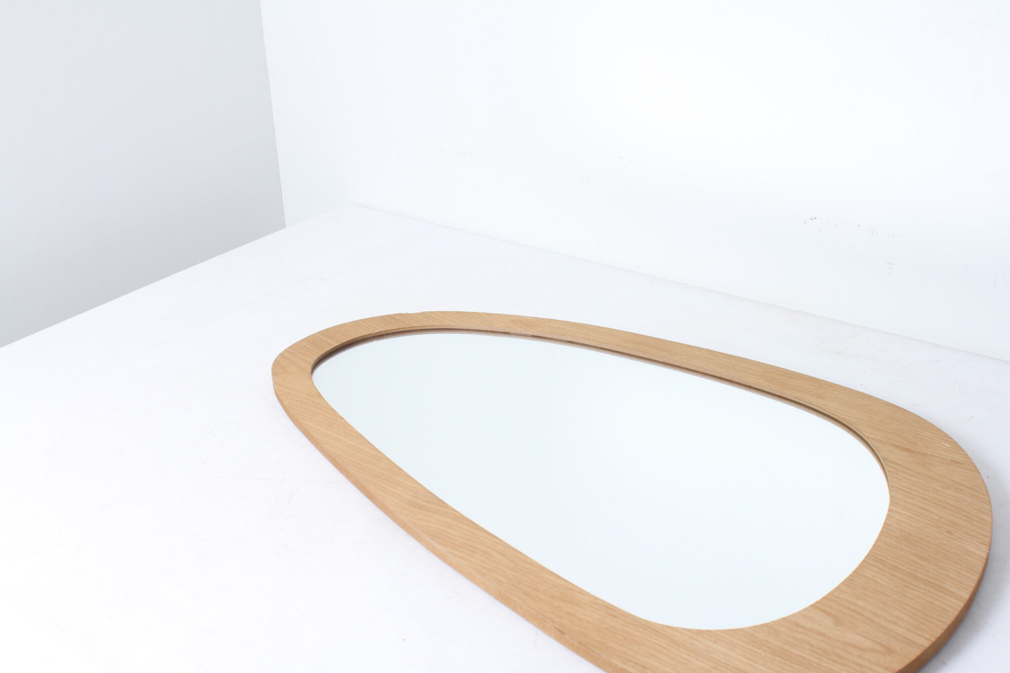 Miroir organique mural en bois – Image 2