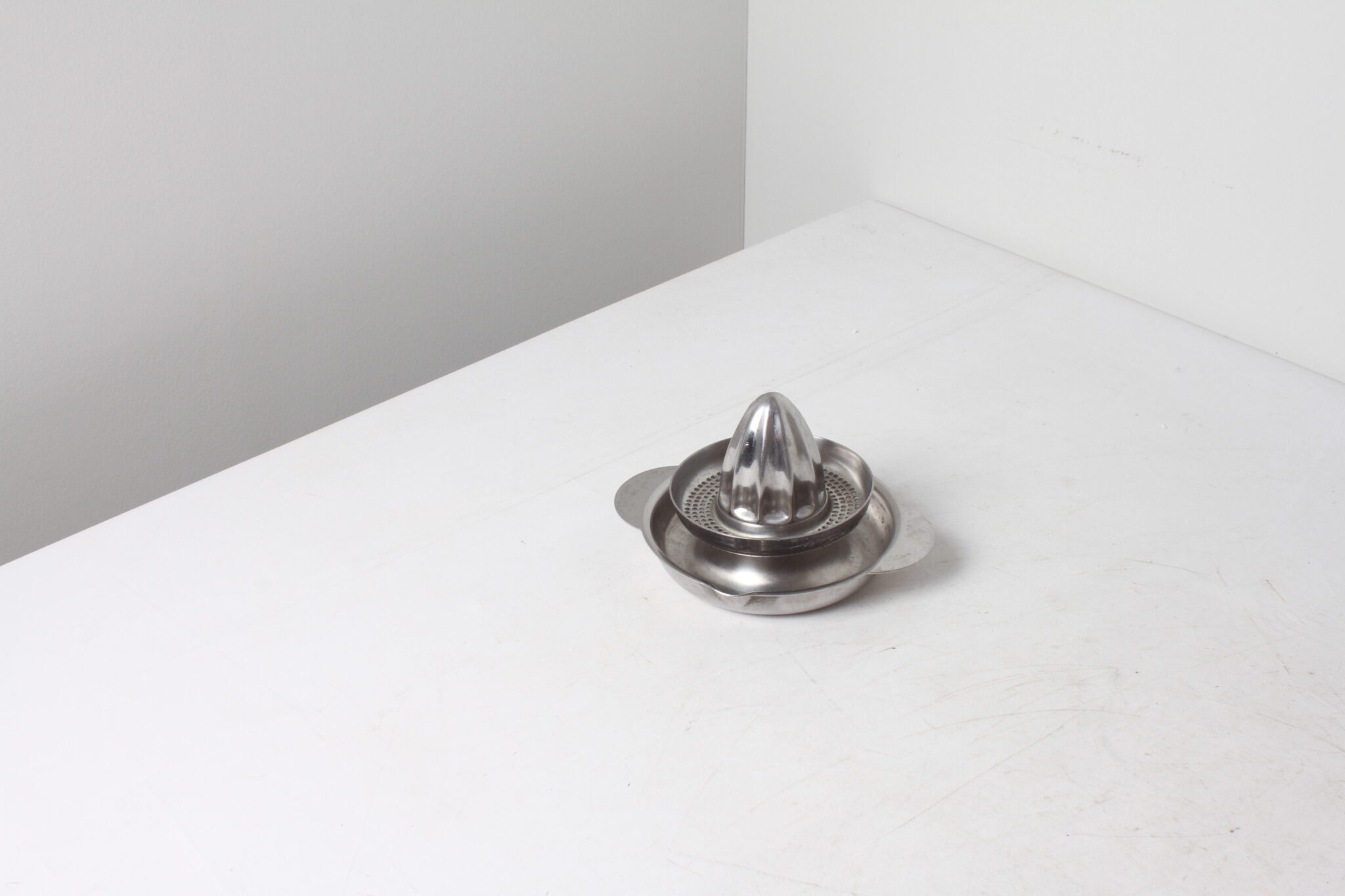 Presse agrumes en inox - LR Paris