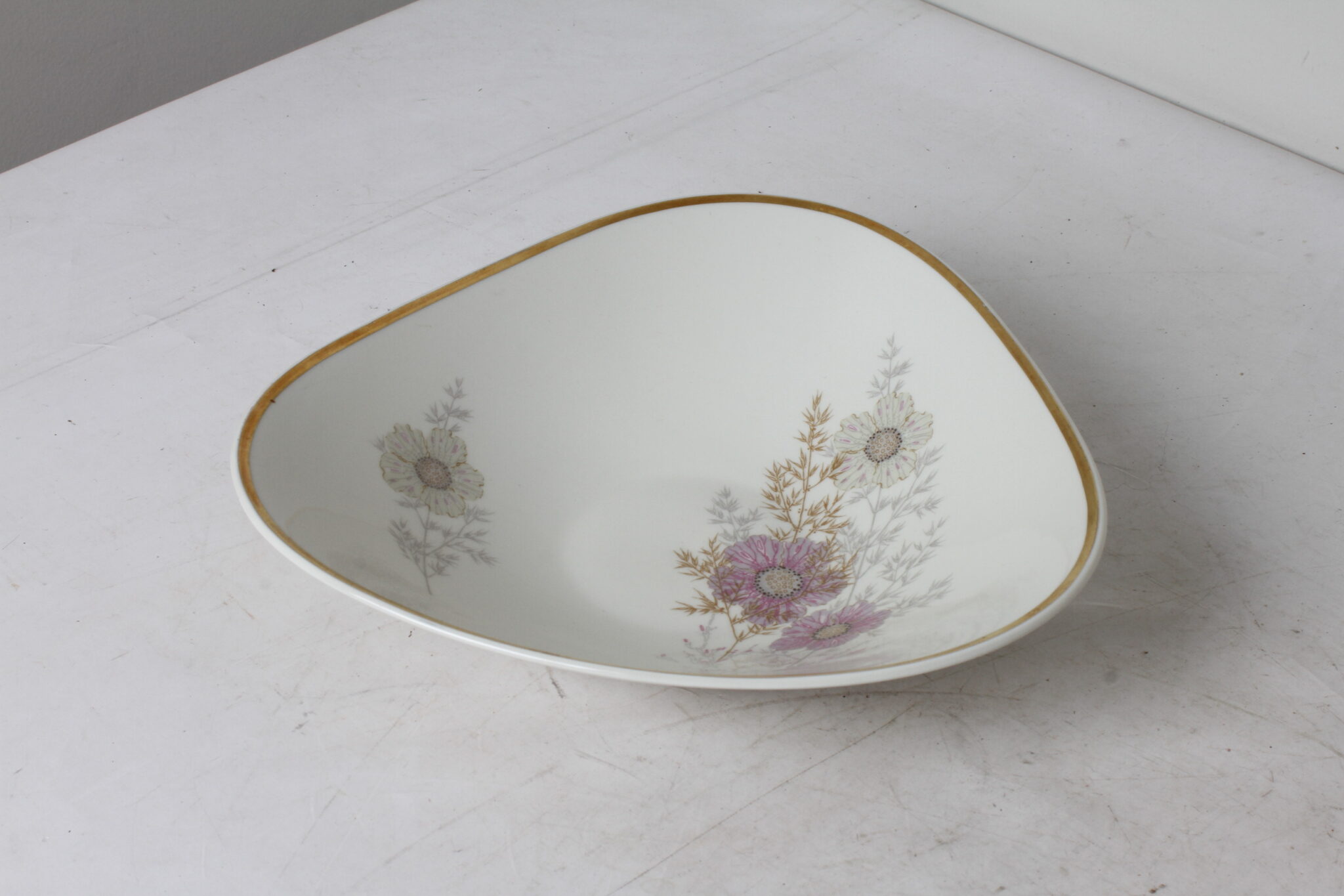 Assiette triangulaire PMR Bavaria Jaeger & Co