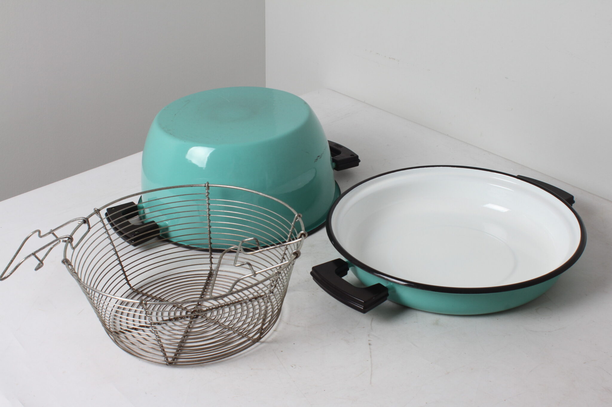 Friteuse vintage émaillée - Aubecq – Image 4
