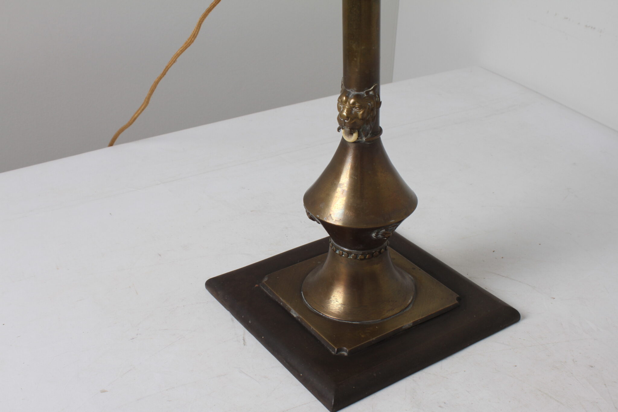 Ancien pied de lampe en laiton doré – Image 4