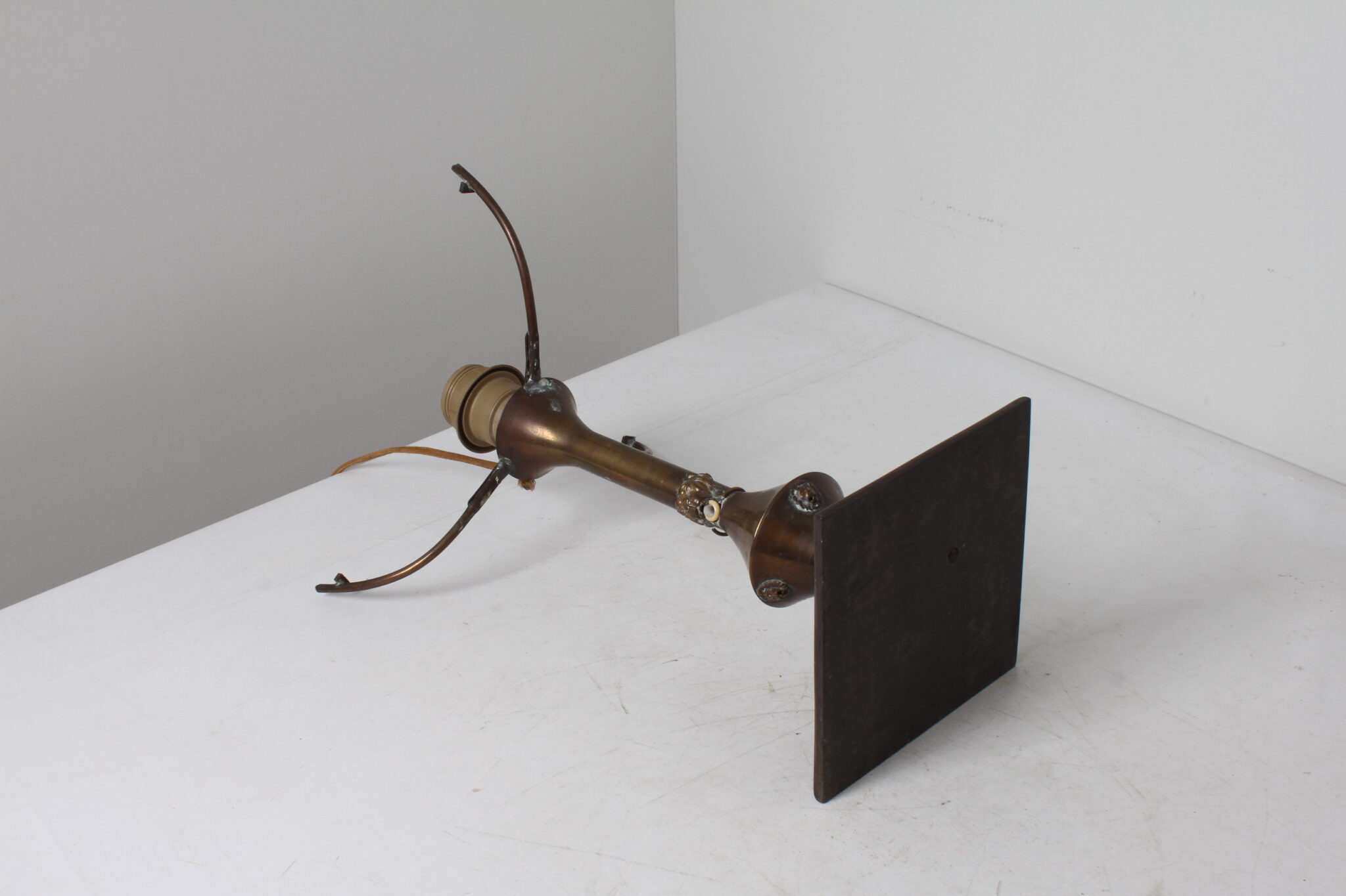 Ancien pied de lampe en laiton doré – Image 3