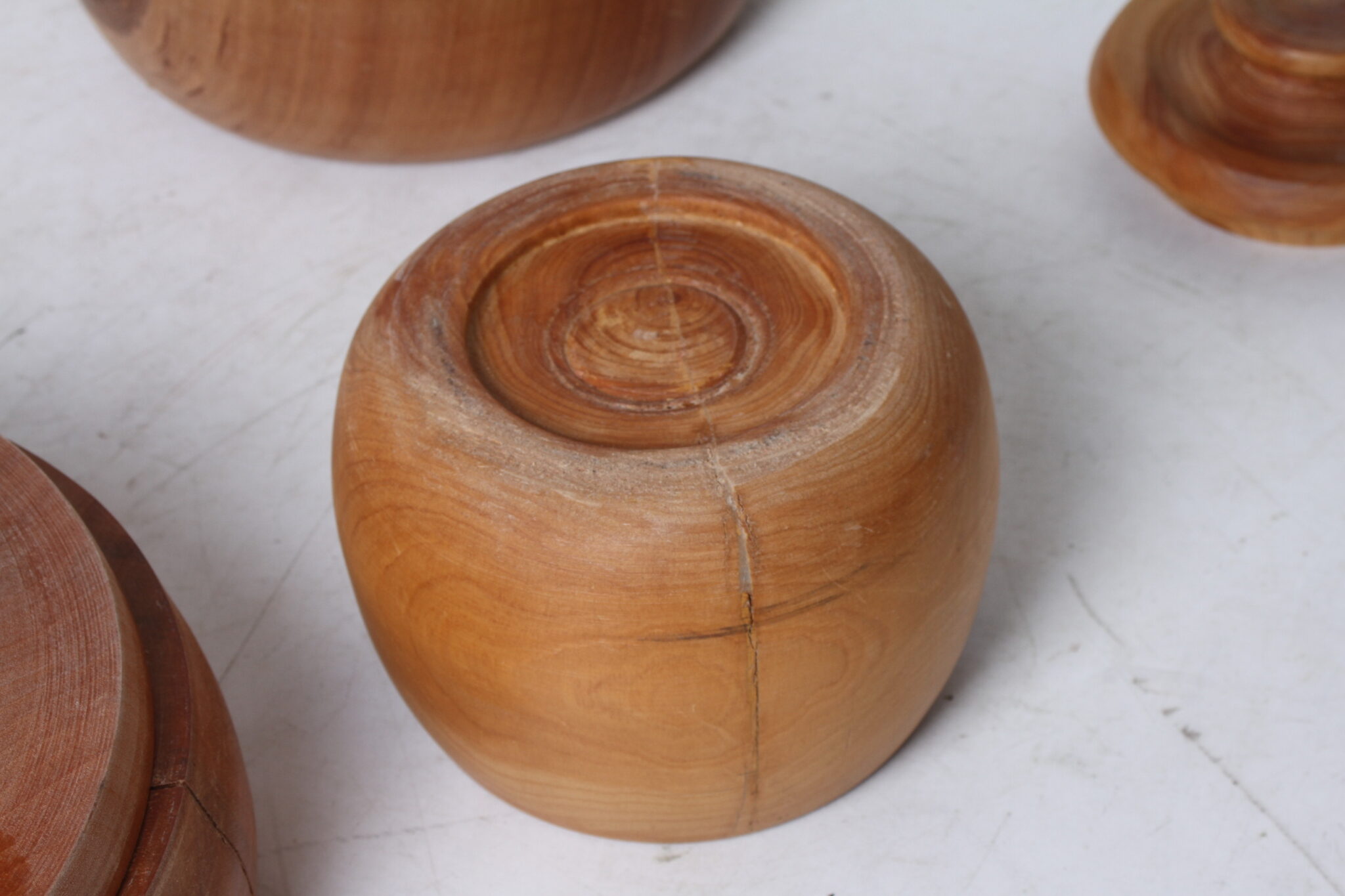 Lot de 3 pots en bois tourné – Image 5