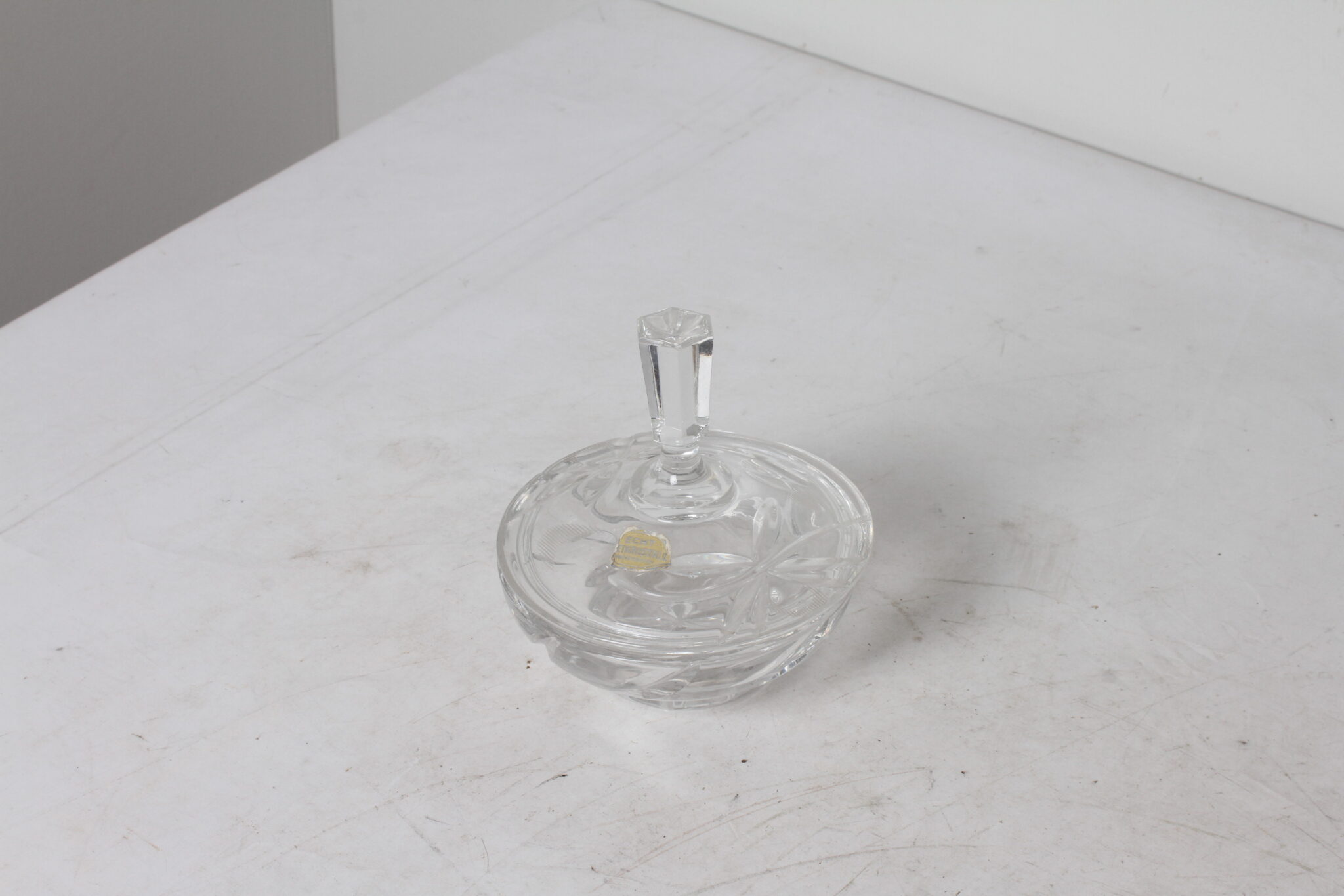 Bonbonnière en cristal