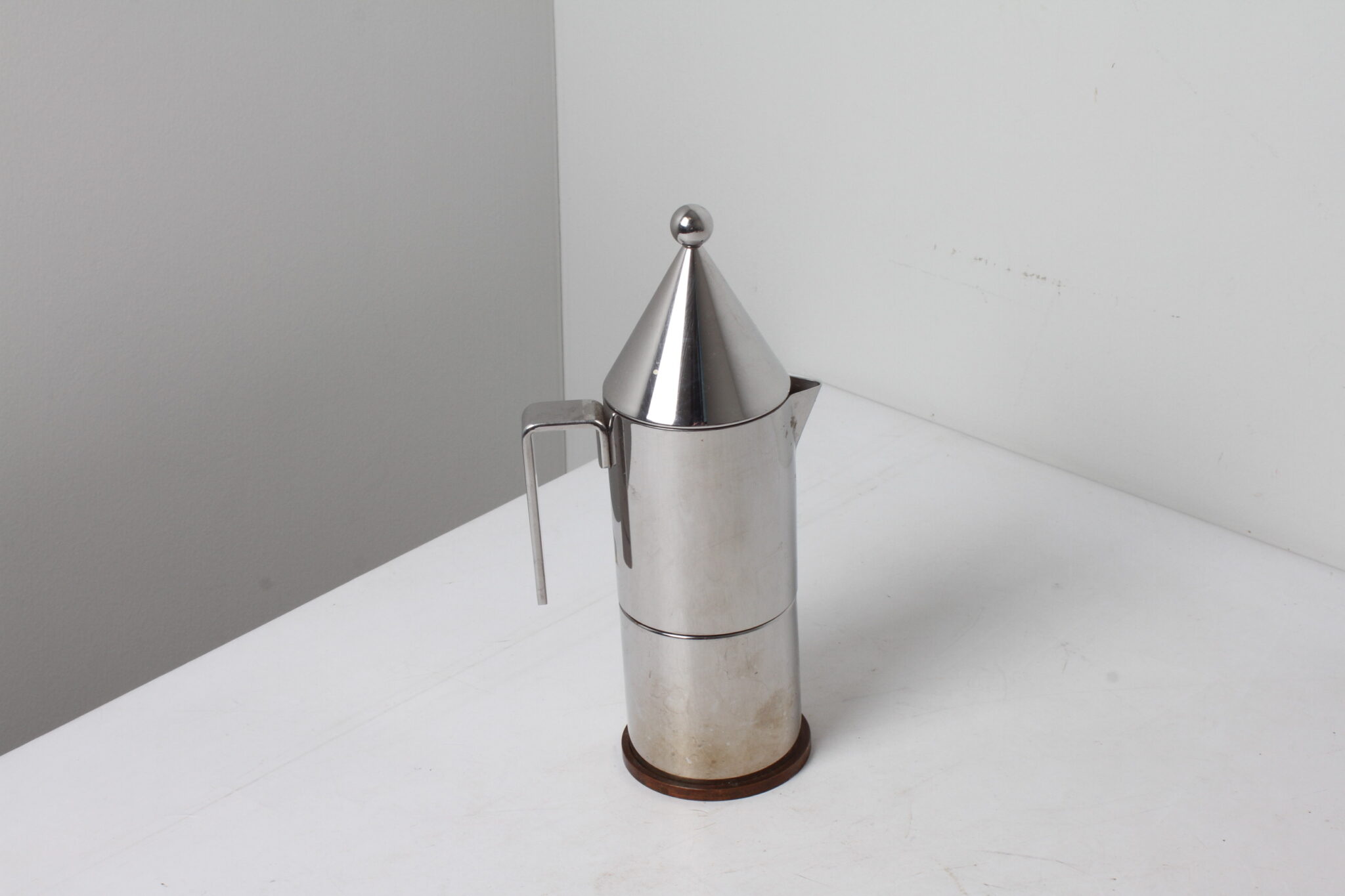 Cafetière La Conica de Alessi