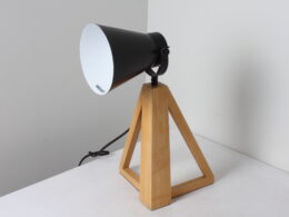 Lampe à poser en métal et bois