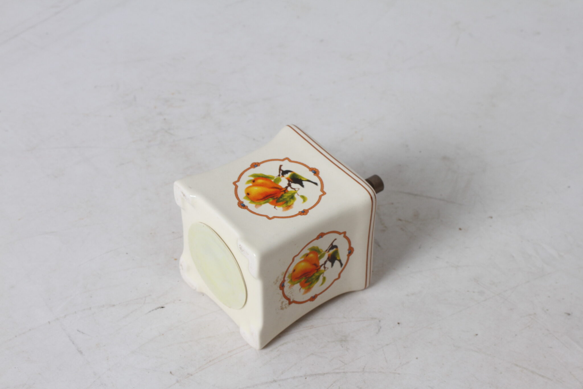 Petit moulin décoratif de collection en céramique – Image 3