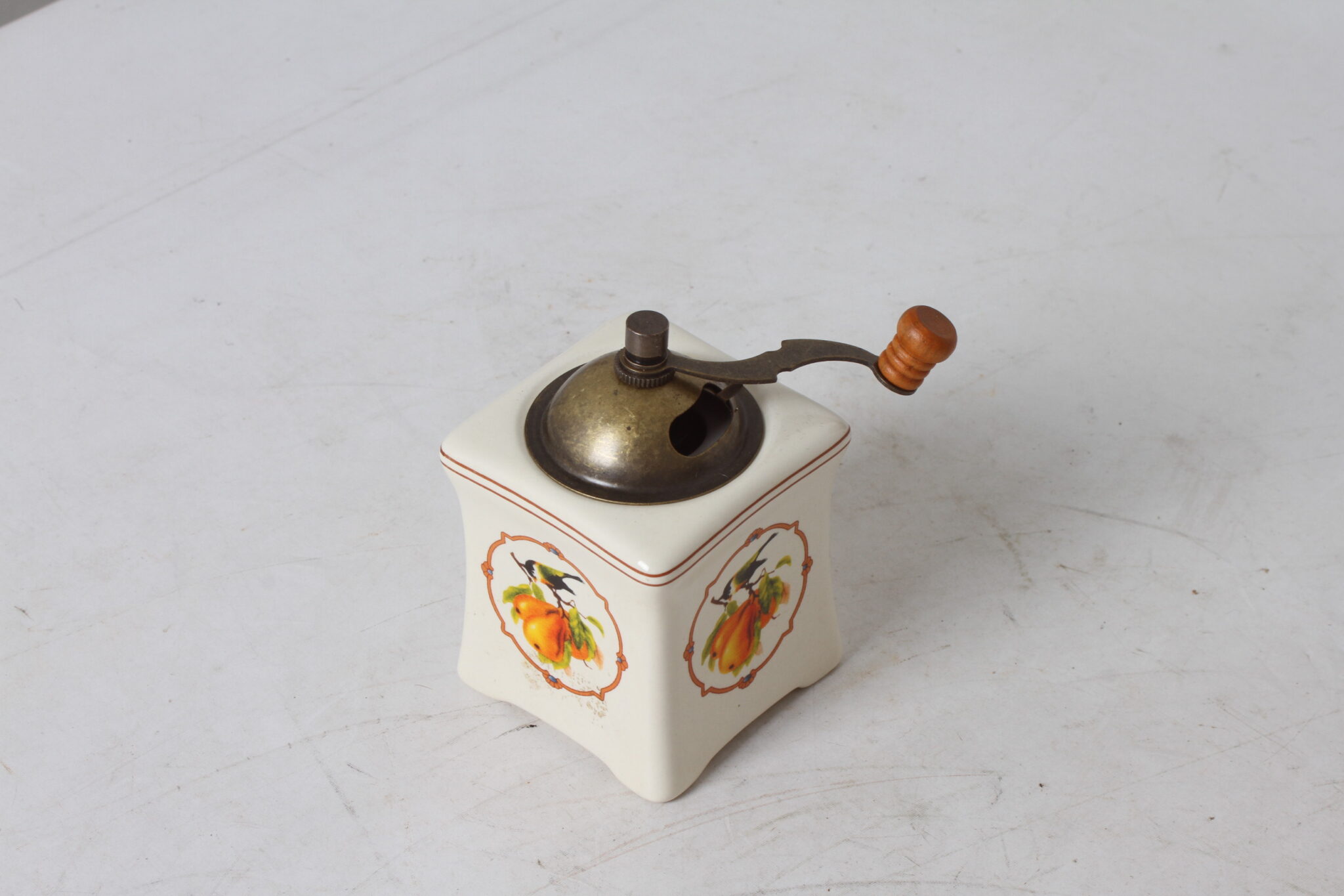 Petit moulin décoratif de collection en céramique