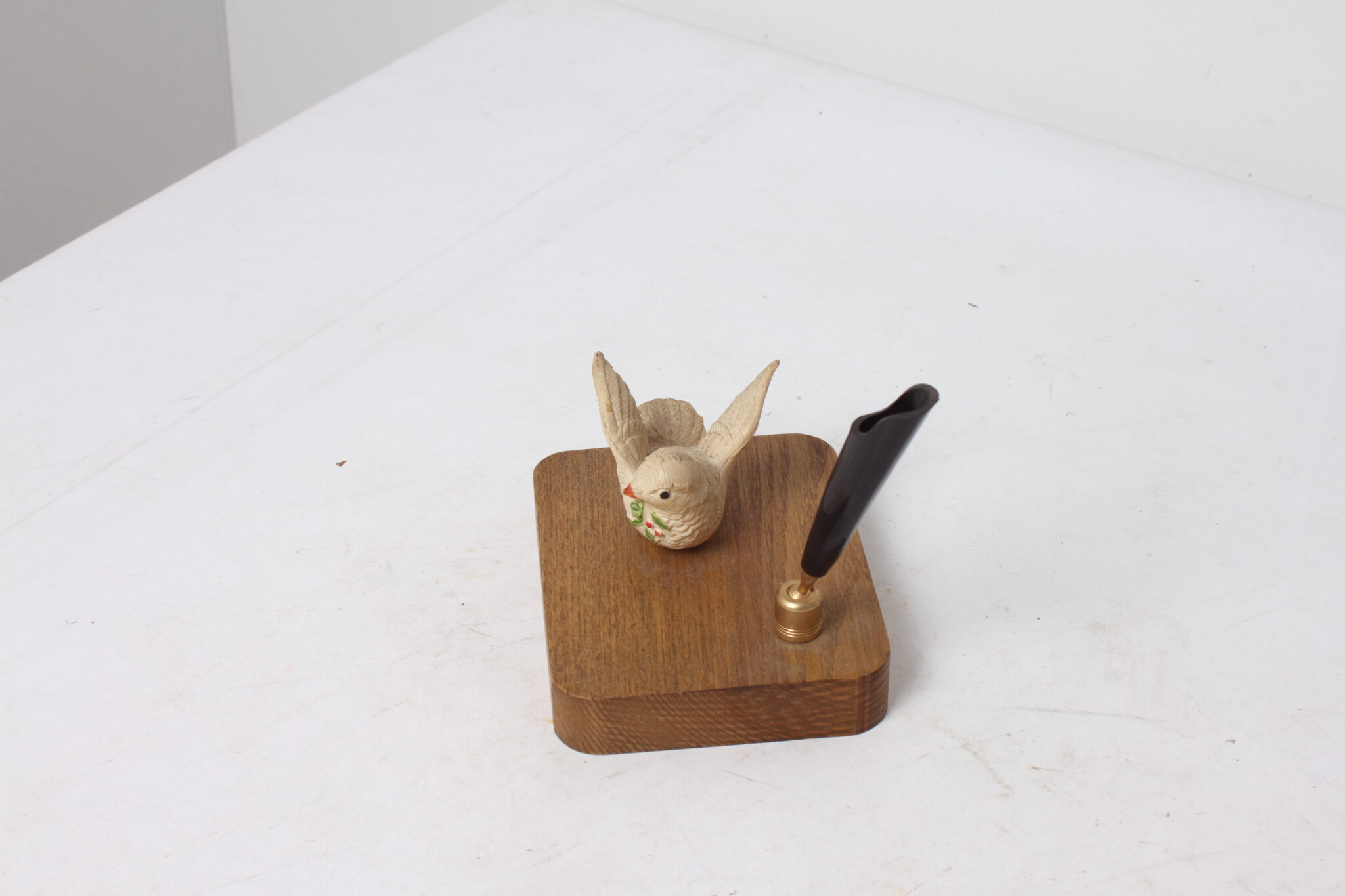 Porte-stylo vintage en bois décor oiseau – Image 2