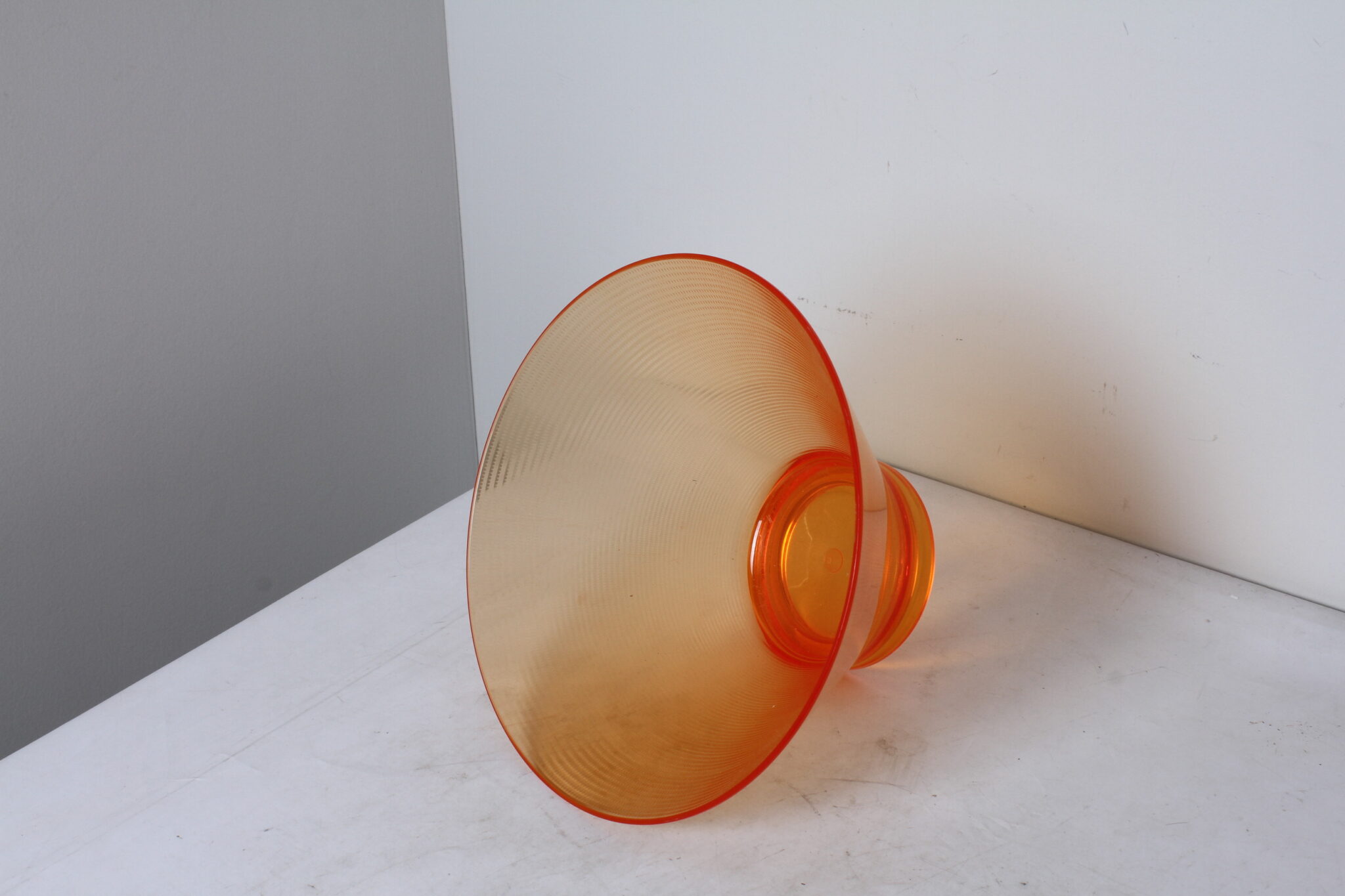 Saladier en plastique orange – Image 2