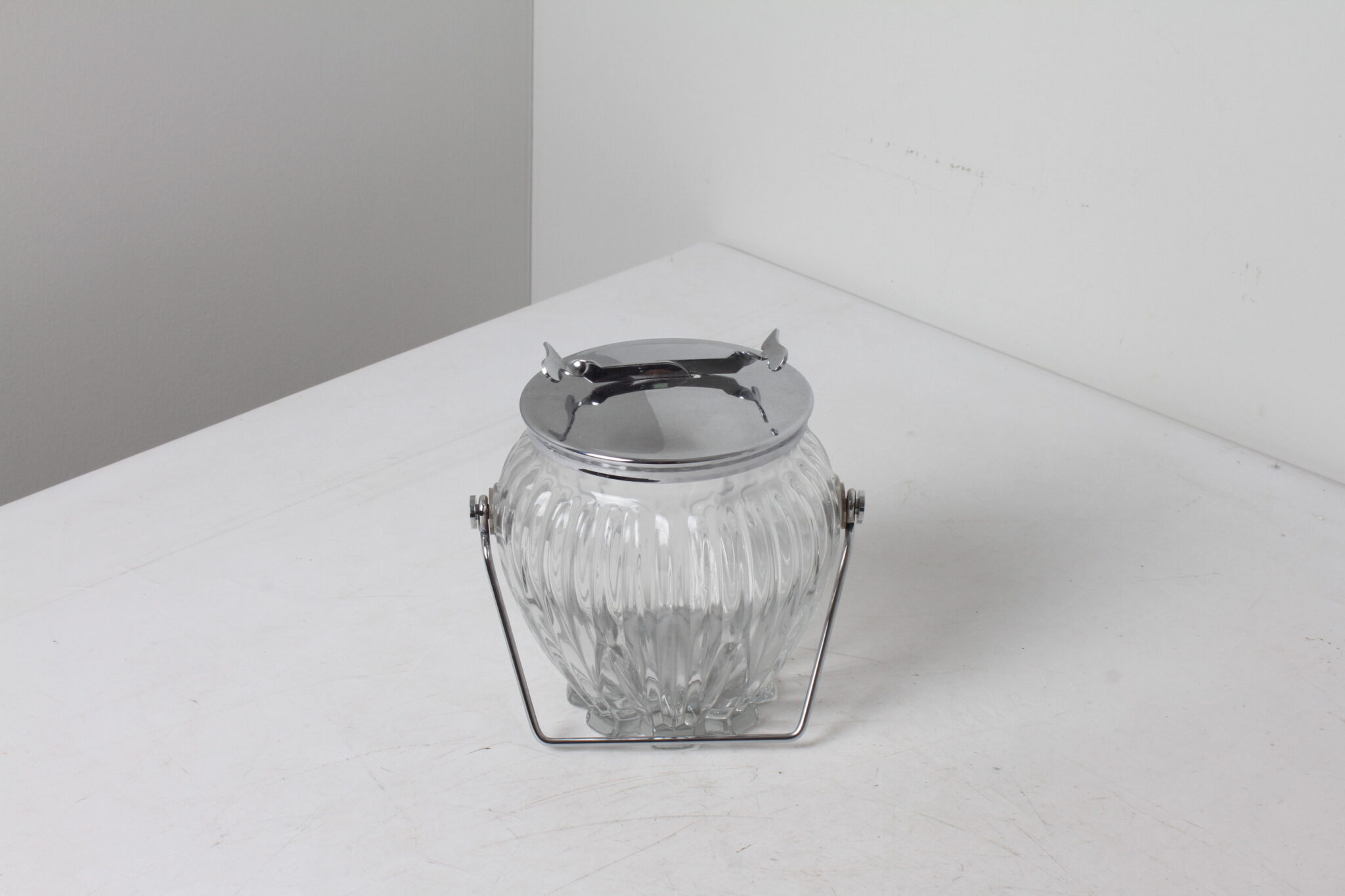 Ancien pot à biscuits en verre