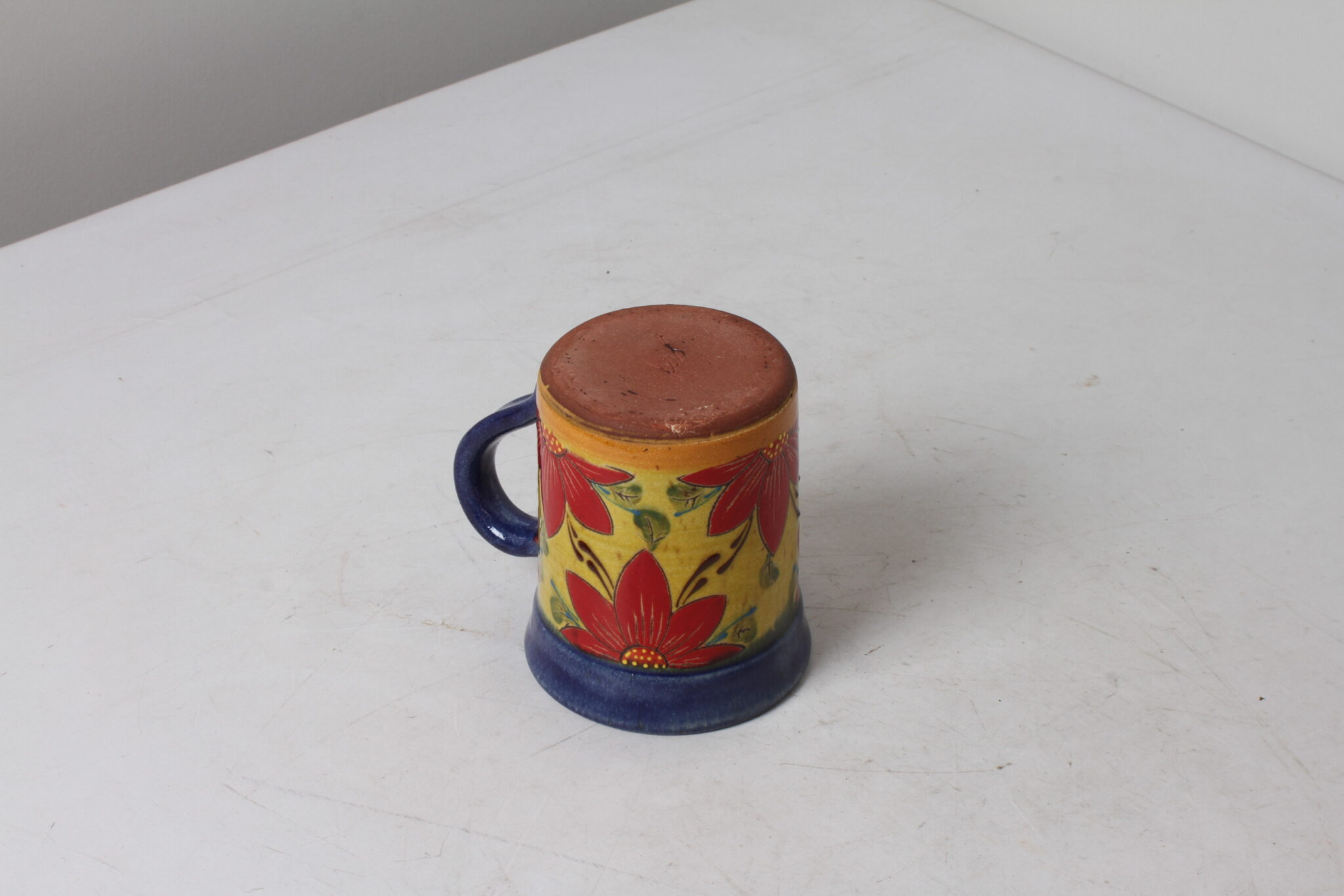Mug en terre cuite signé Keil – Image 4