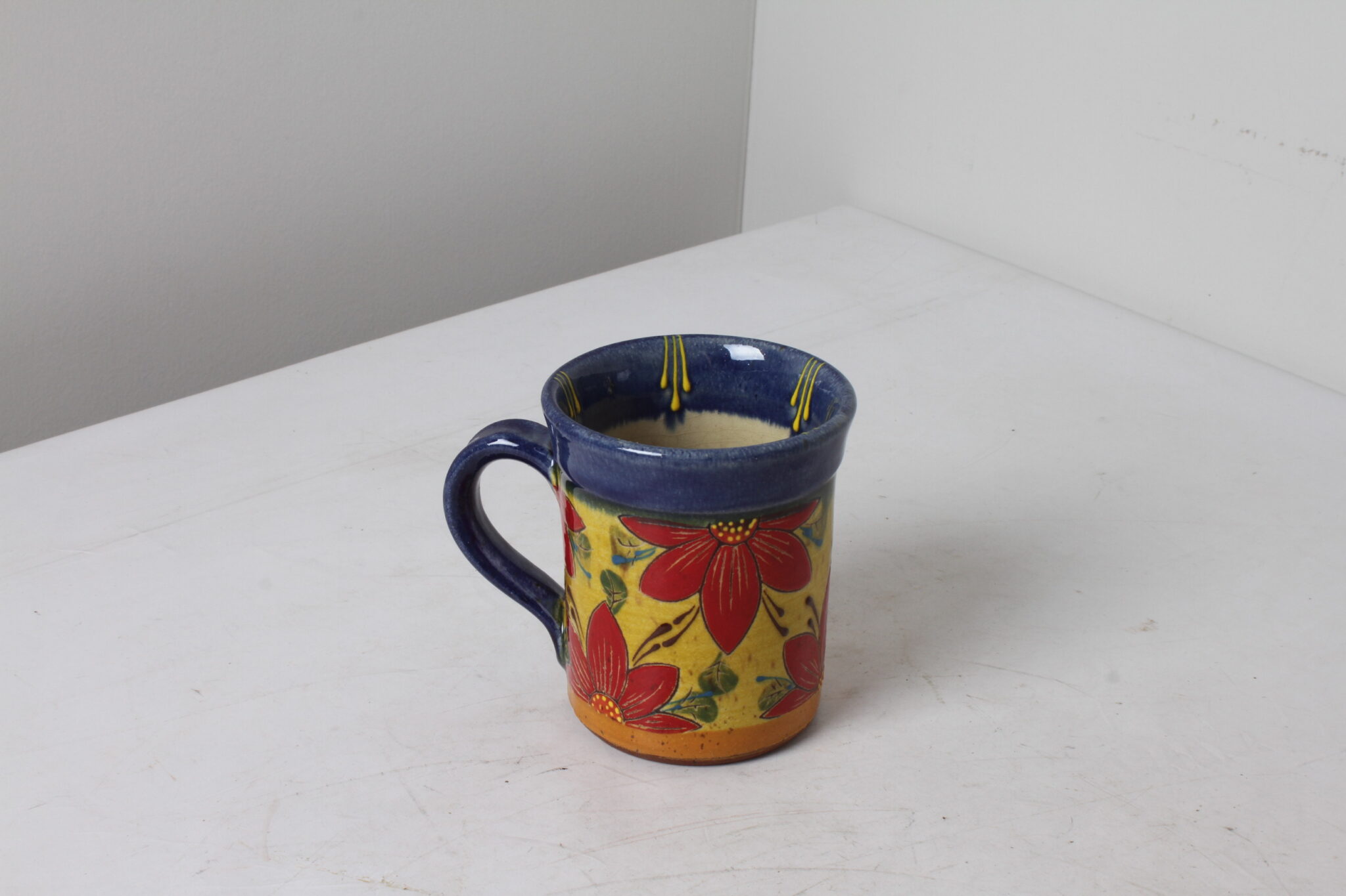 Mug en terre cuite signé Keil – Image 2