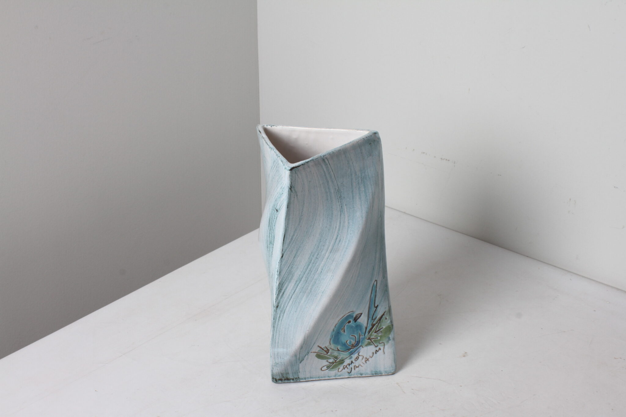 Vase décor oiseau signé CAMOS Vallauris