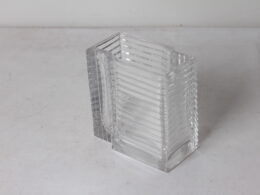 Vase design en verre épais