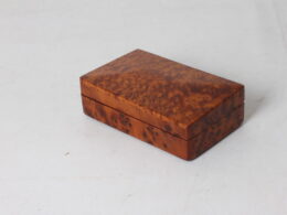 Ancienne boite en bois