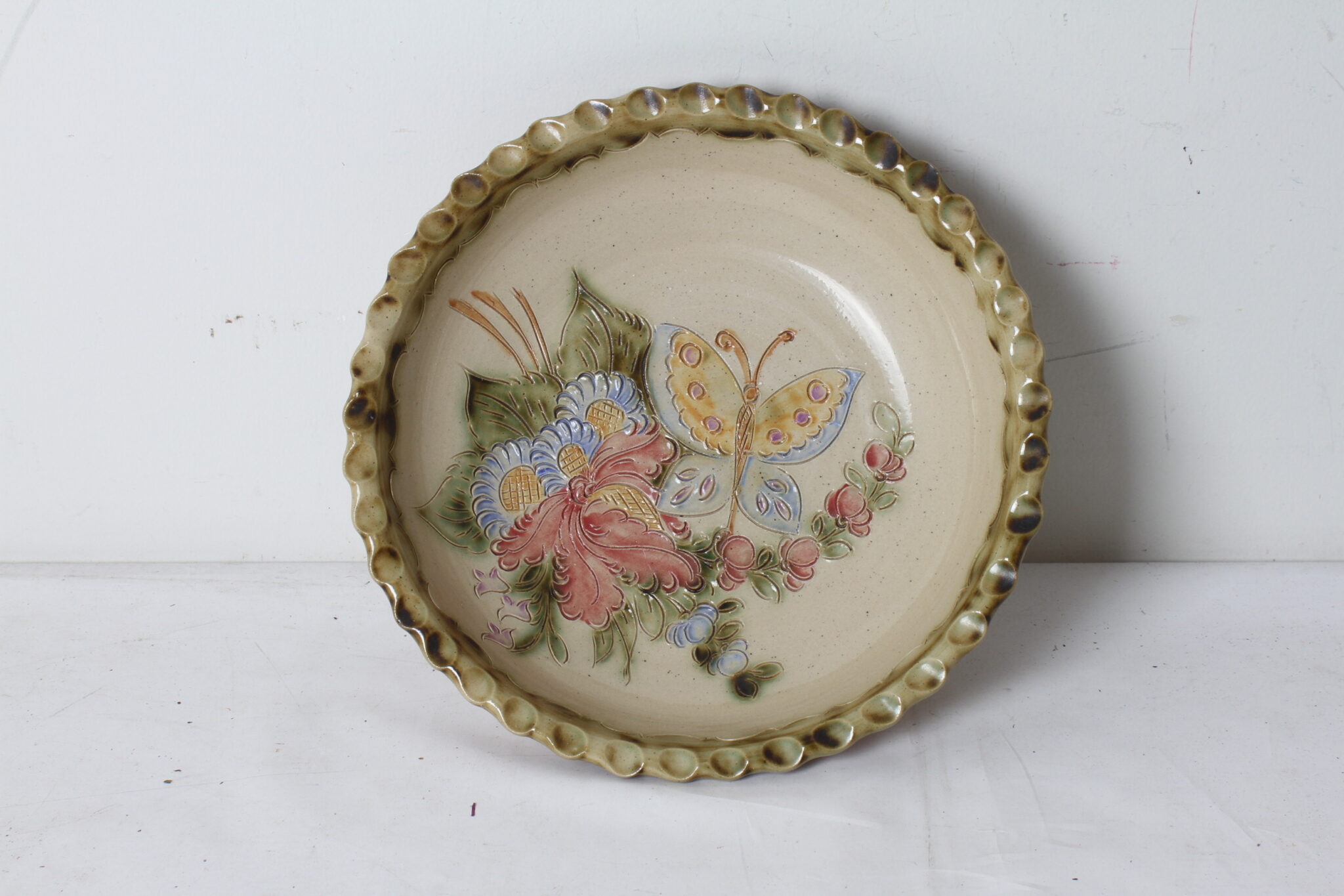 Assiette décorative signée – Image 3