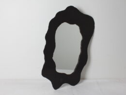 Miroir brutaliste organique en métal