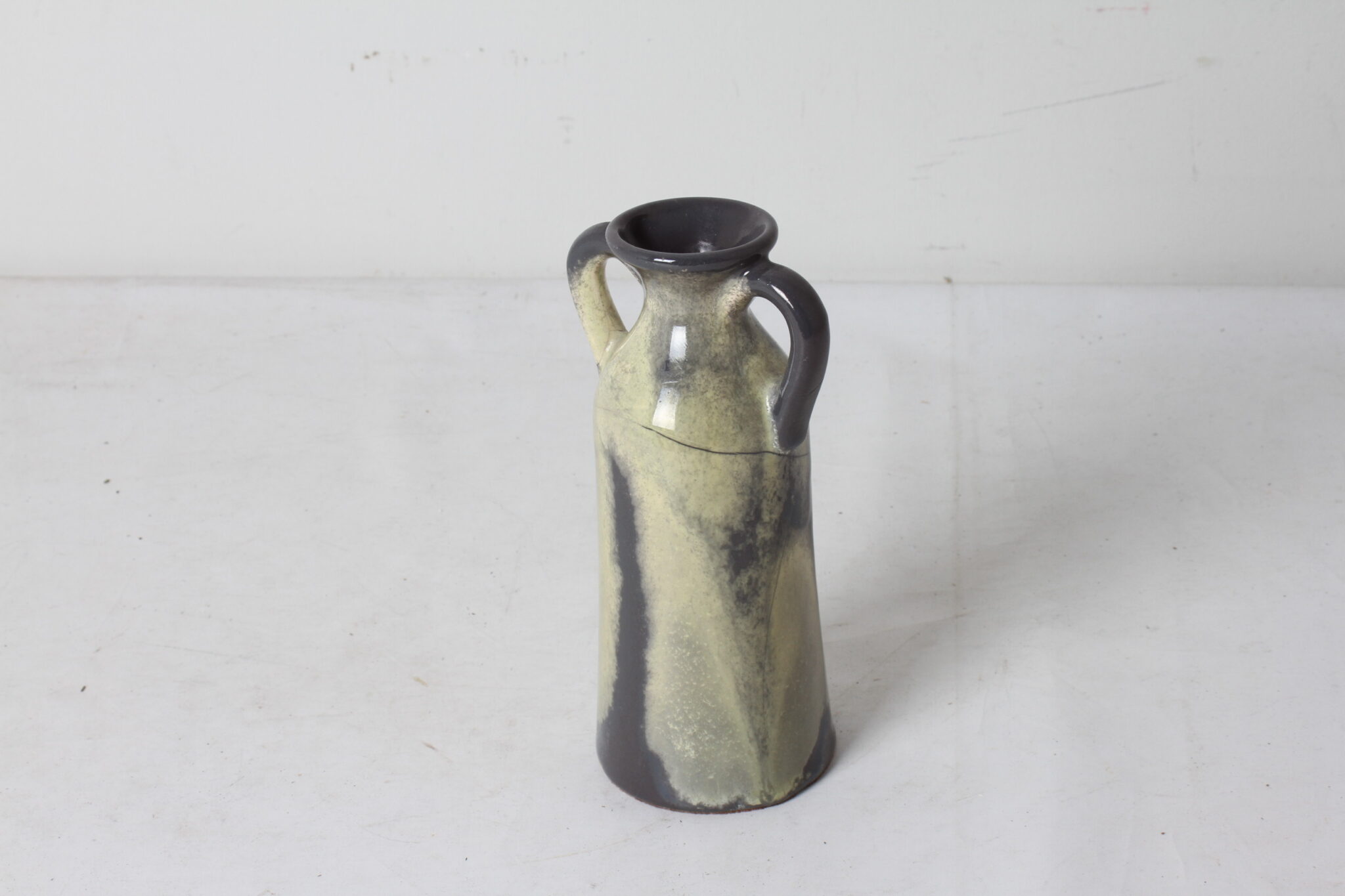 Vase en céramique émaillée