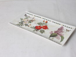 Plat de présentation en porcelaine