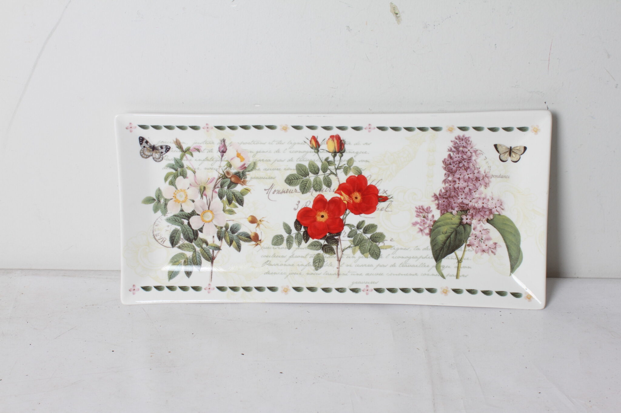 Plat de présentation en porcelaine – Image 2